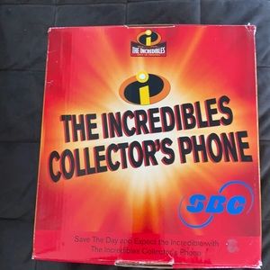 THE INCREDIBLES COLLECTOR’S PHONE